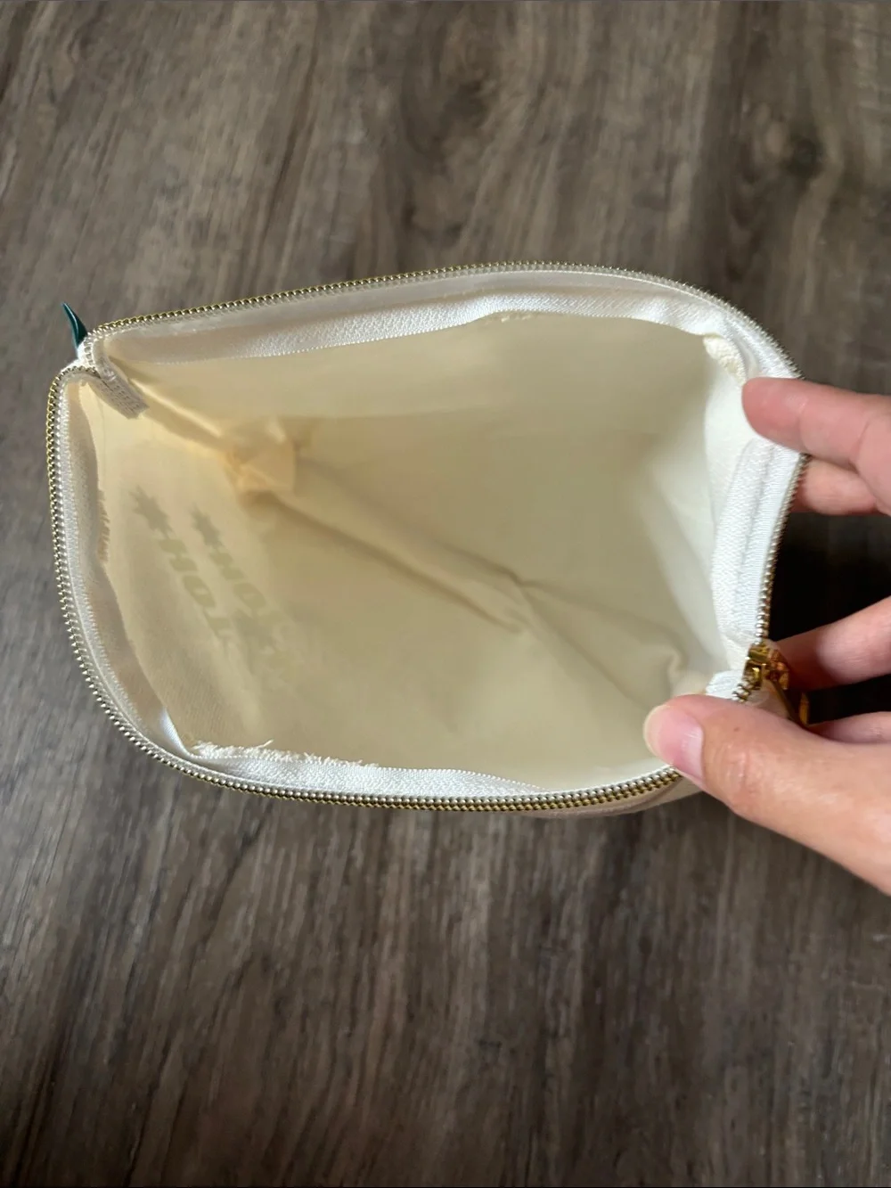 Bookish Zip pouch